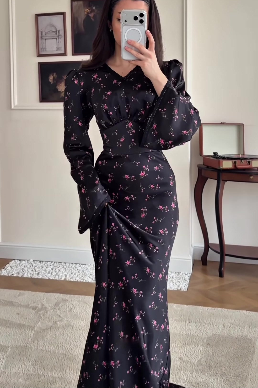 Serena V-neck Floral Flare Sleeve Mermaid Dress