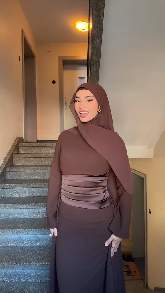 Nadia Satin Waist Detail Abaya