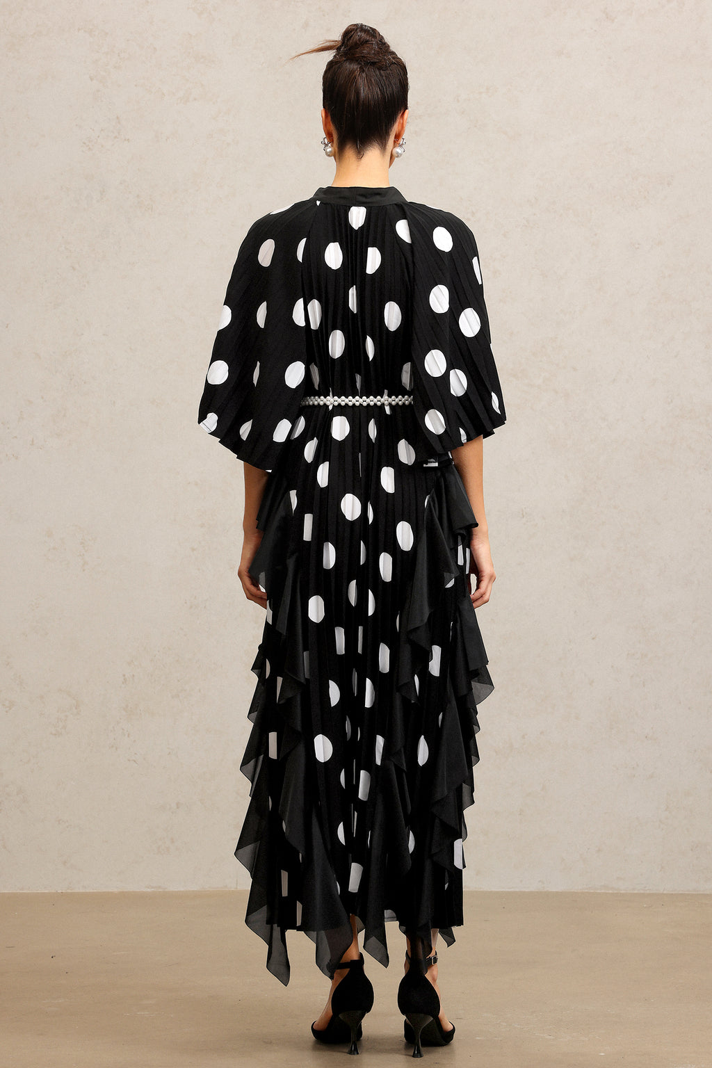Quanne Short Sleeves Folds Maxi Dress	