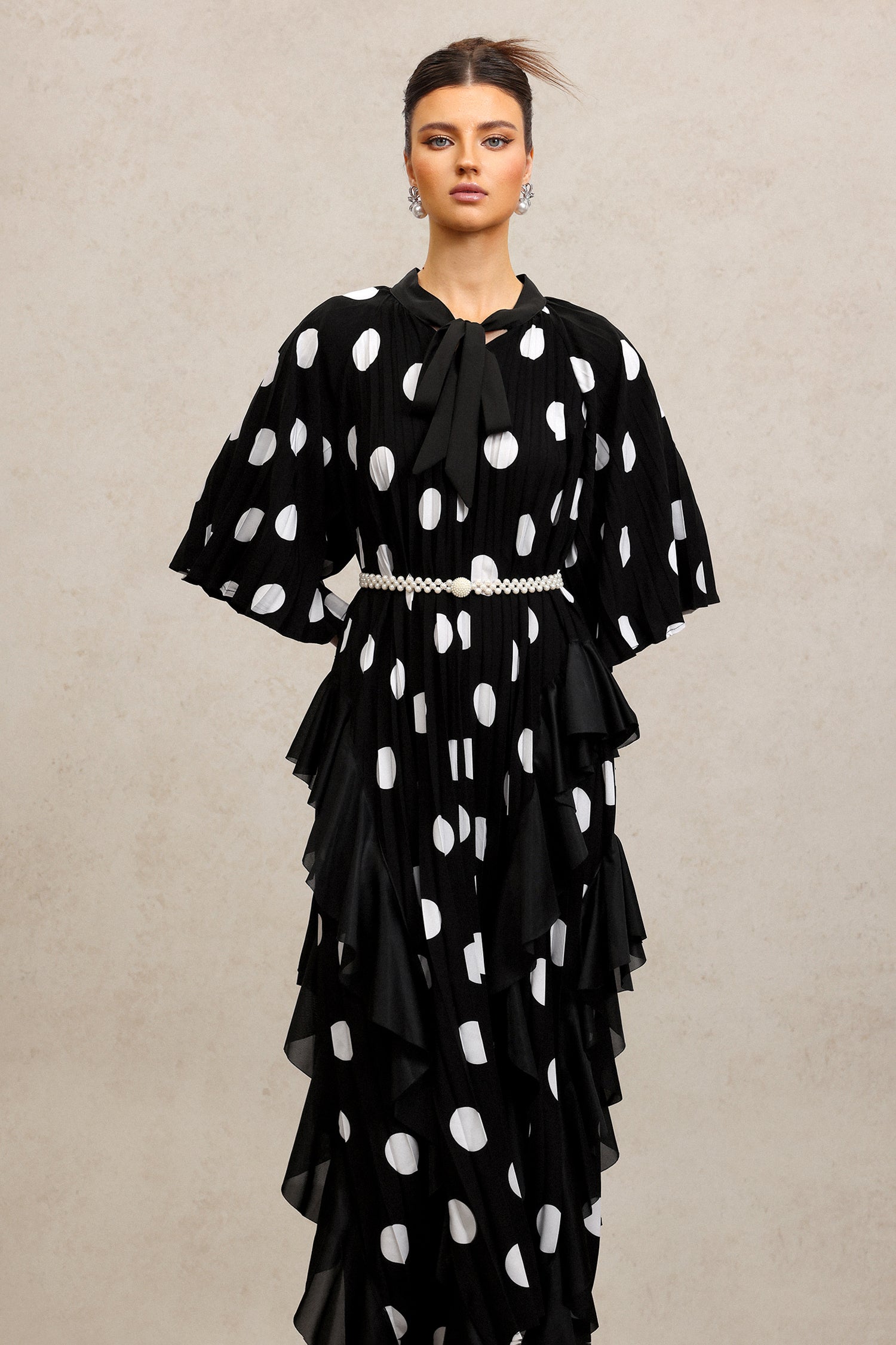 Quanne Short Sleeves Folds Maxi Dress	