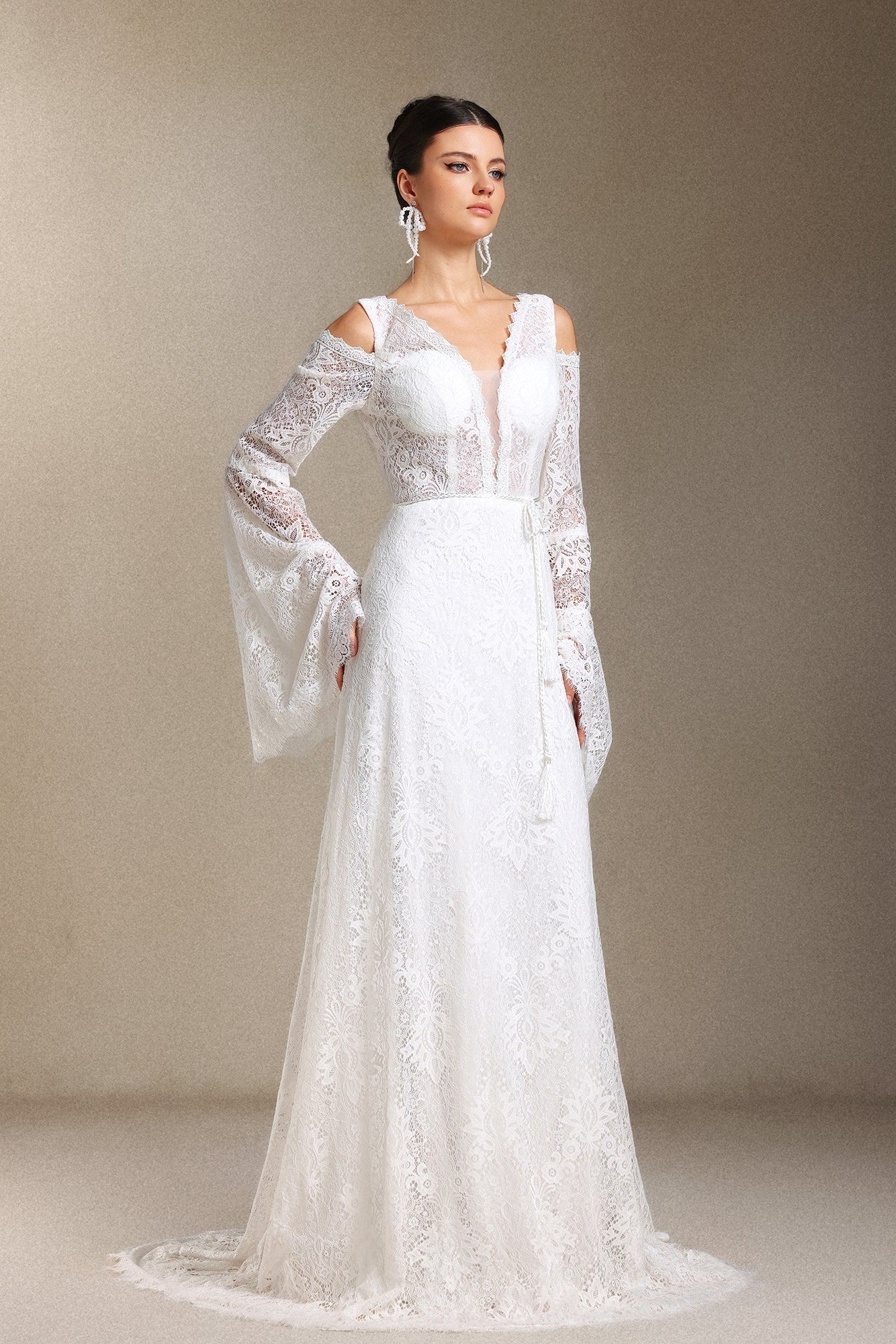 Eren V-neck Bohemia Lace Trailing maxi wedding dress	