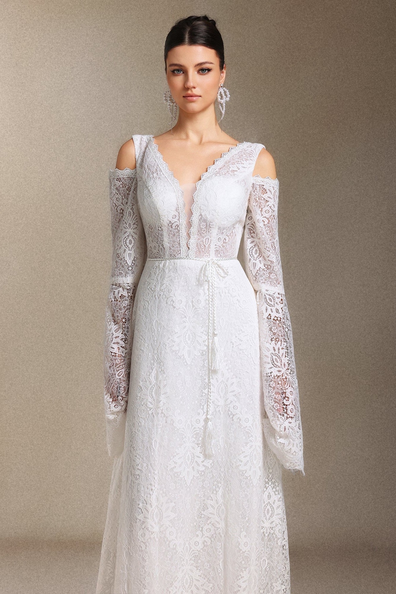 Eren V-neck Bohemia Lace Trailing maxi wedding dress	