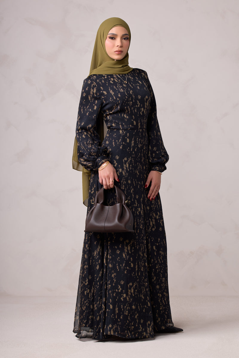 Qamar Long Sleeve Maxi Dress-Black