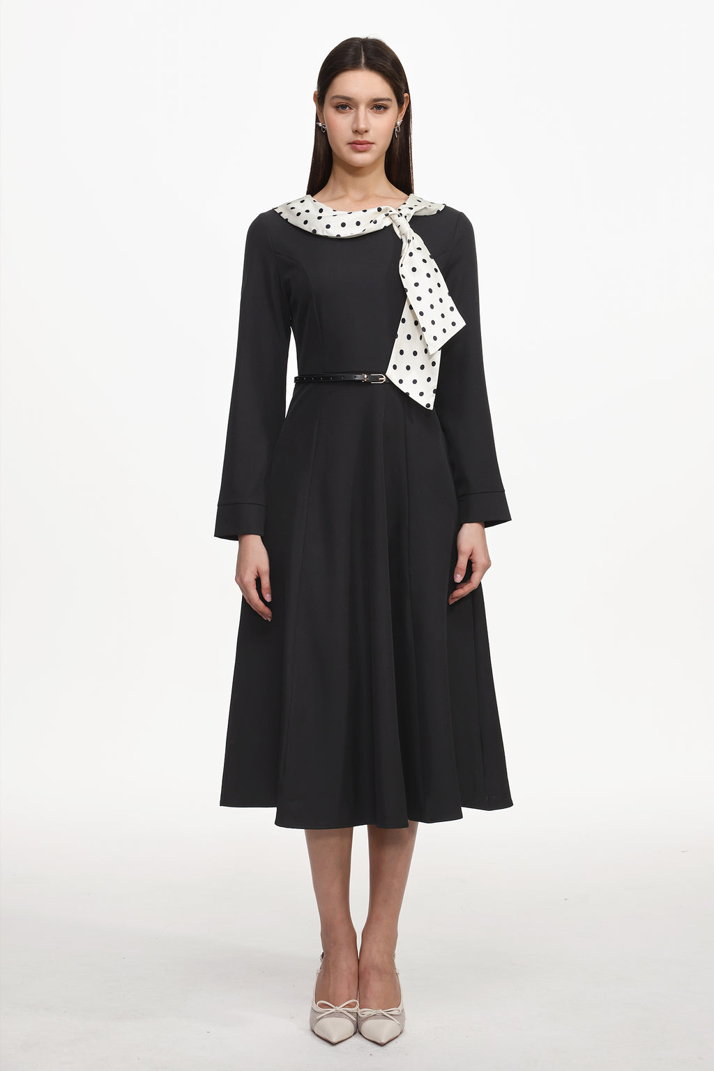 Tikia Vintage Contour Long Sleeve Knit Maxi Dress	
