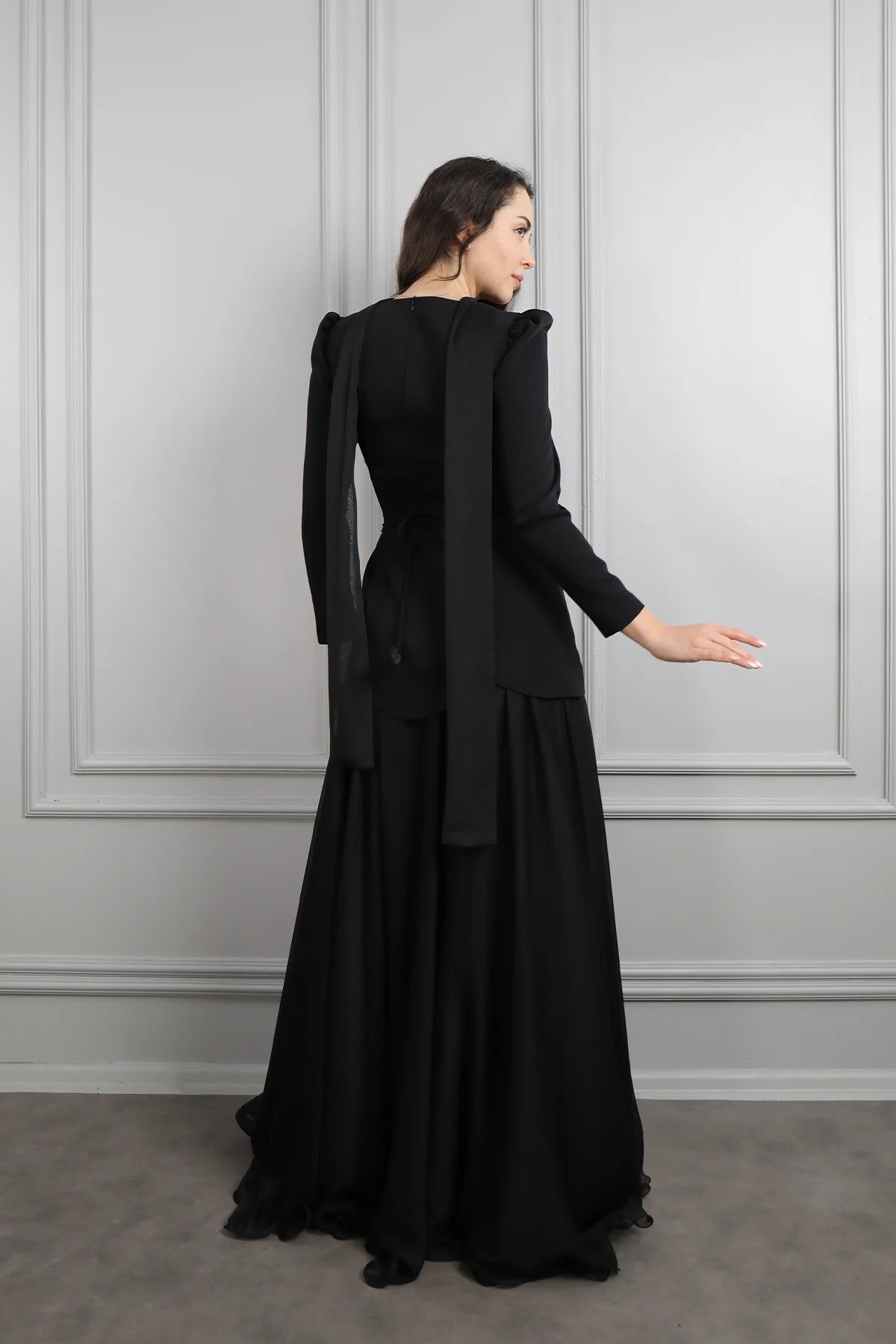 Elif Choker 3D Floral Peplum Maxi Dress-Black