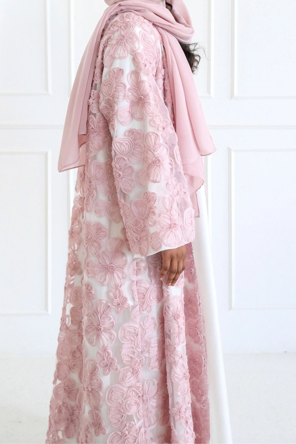 Farah 3D Floral Open Long Abaya