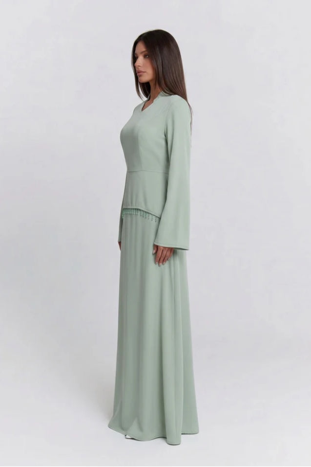 Nur V Neck Beaded Two Piece Abaya-Green