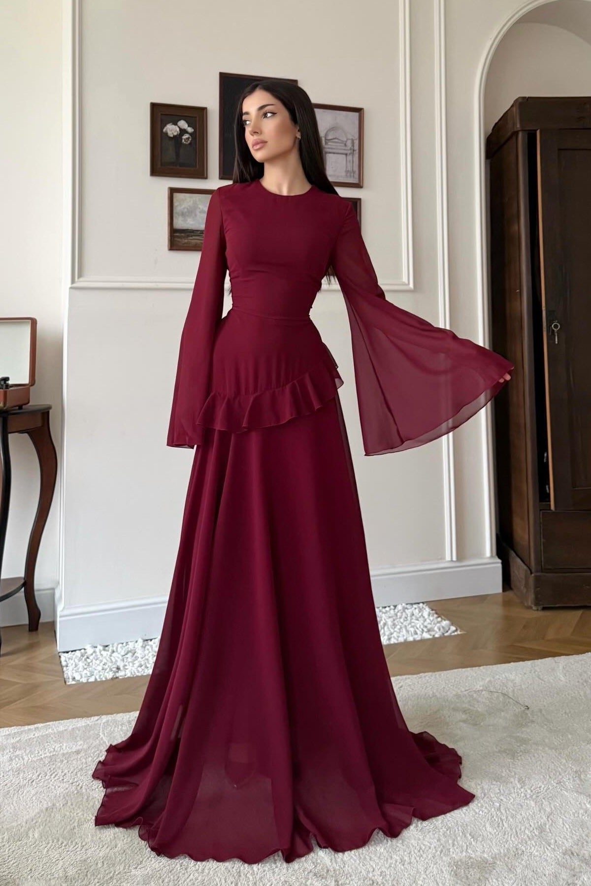 Elegant Luxury Lightweight Long Sleeve Maxi Dress-Red
