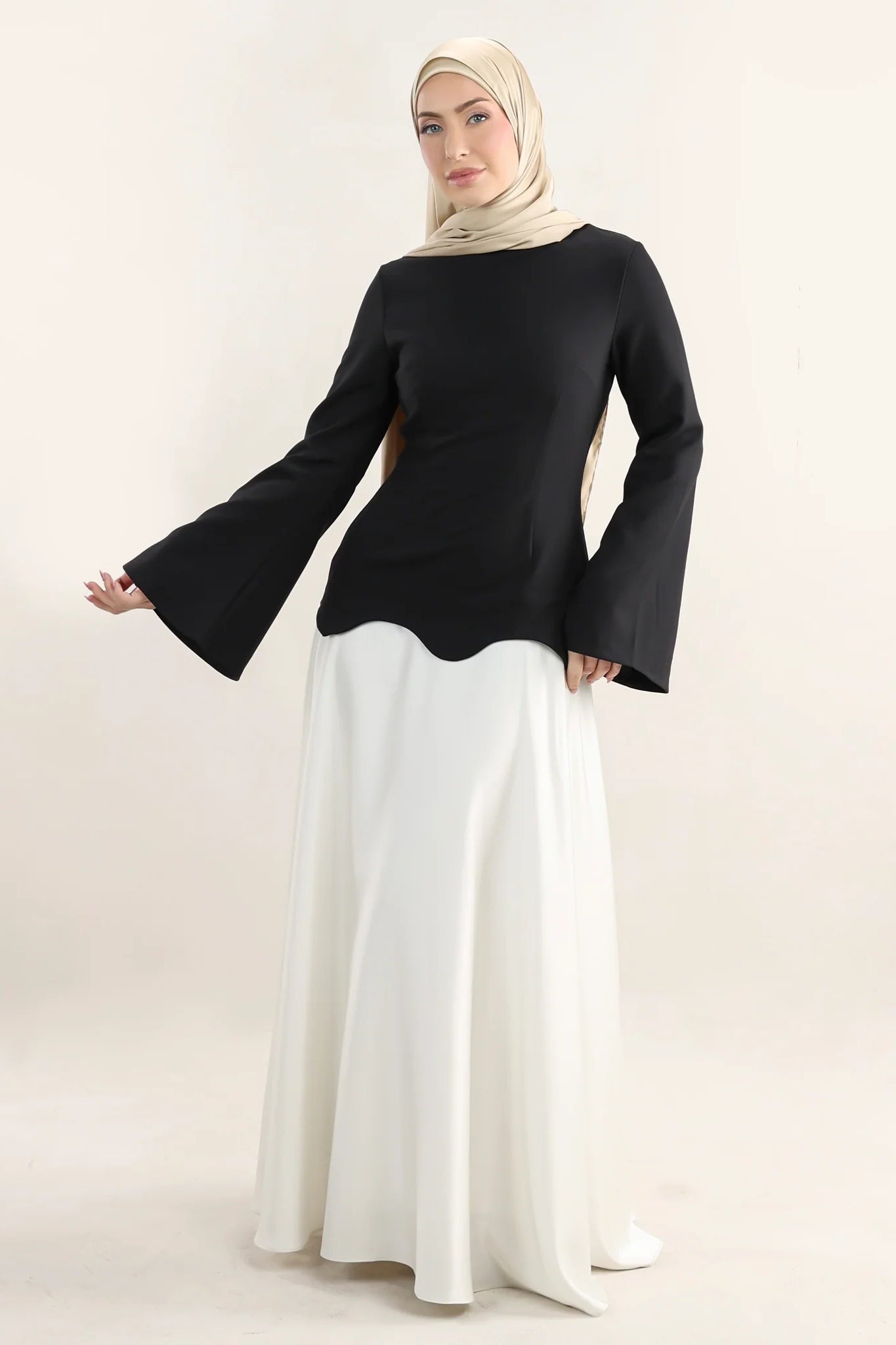 Scalloped Hemline Flared Sleeve Maxi Dress