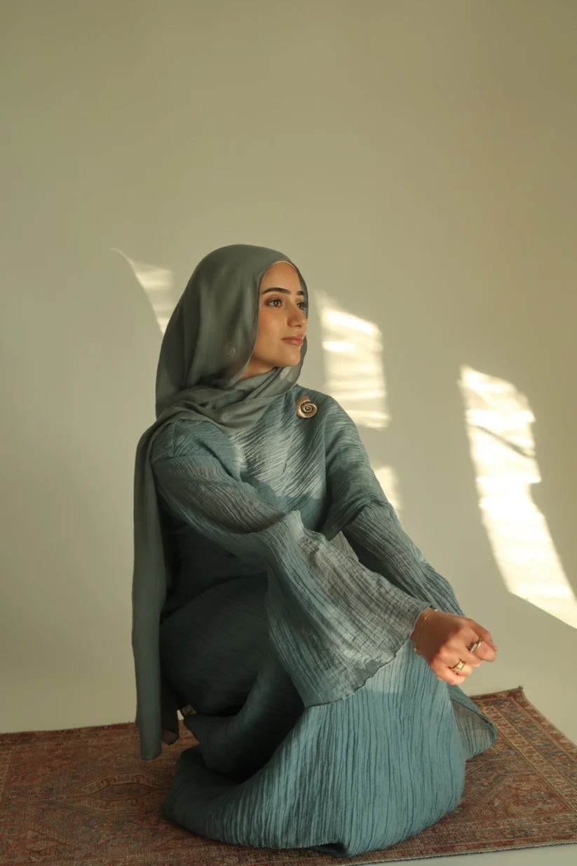 Airy Crinkled Chiffon Modest Dress-Blue
