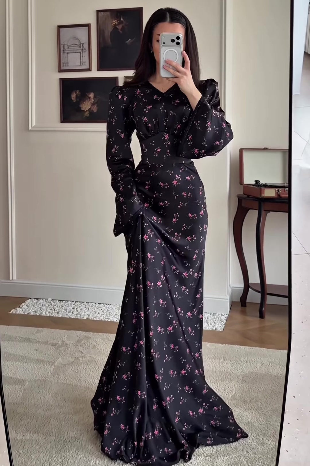 Serena V-neck Floral Flare Sleeve Mermaid Dress