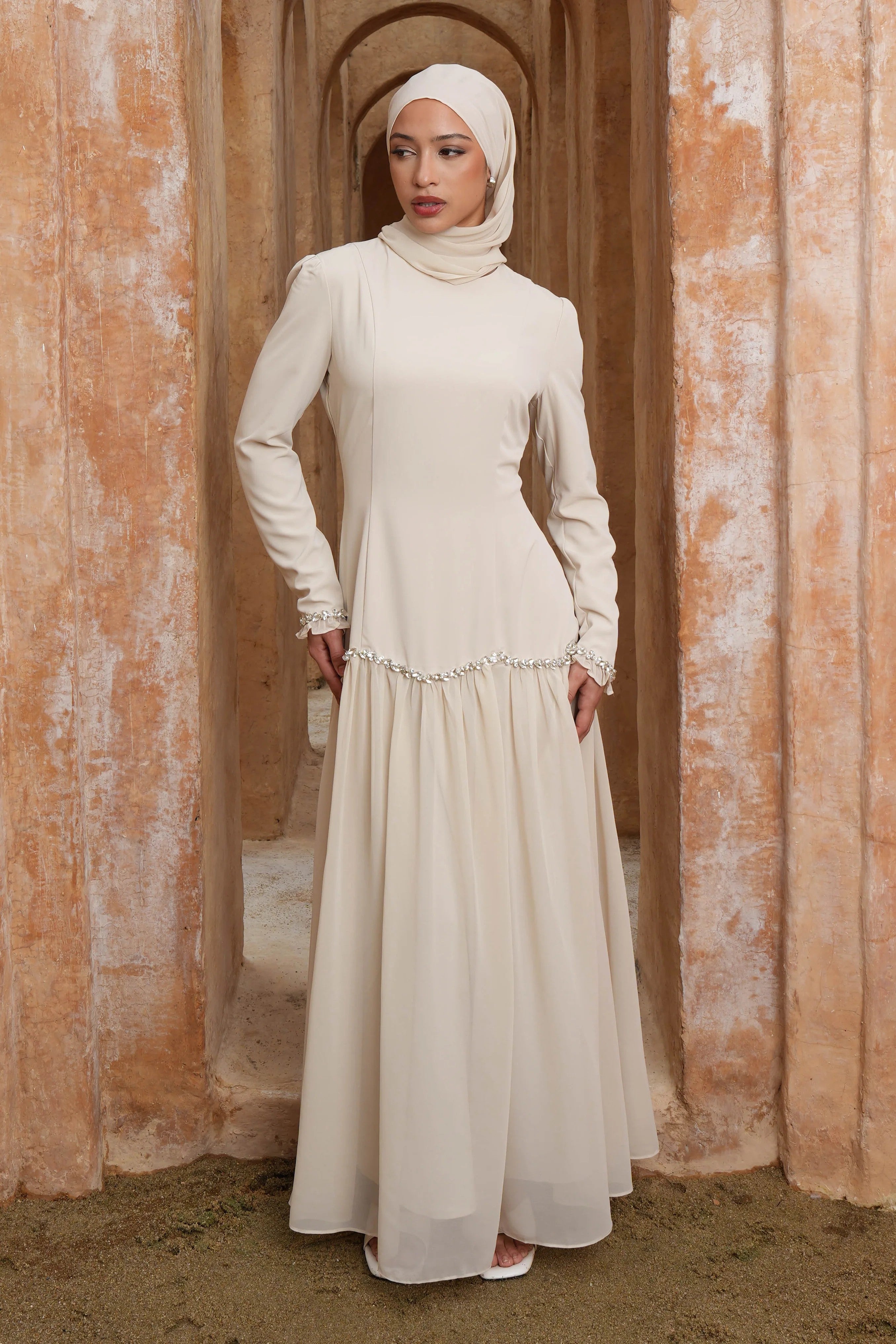 Elegant Peplum Maxi Dress with Crystal Scalloped Trim-White