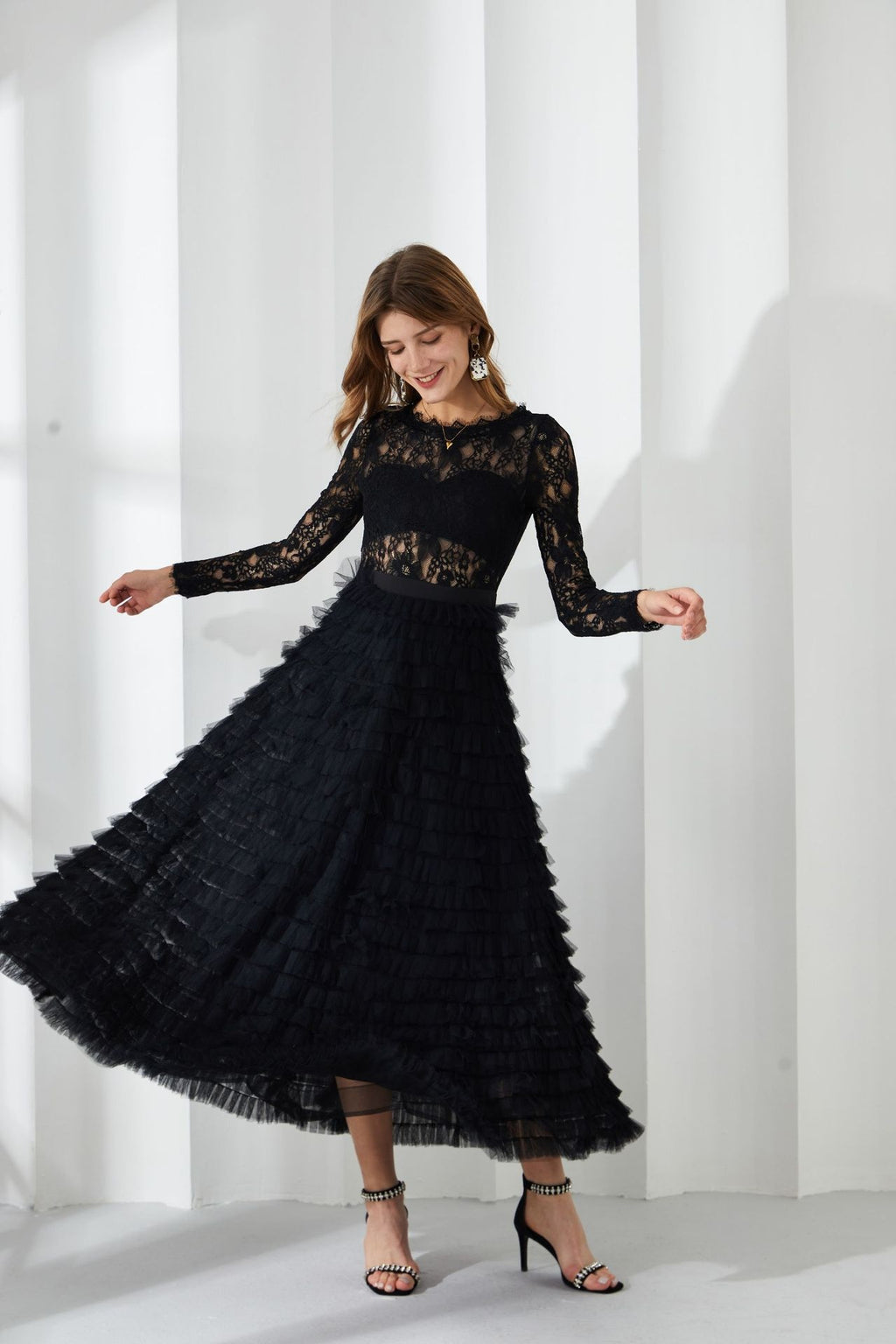 Jayleen Hollow Lace A-line Maxi Dress-Black