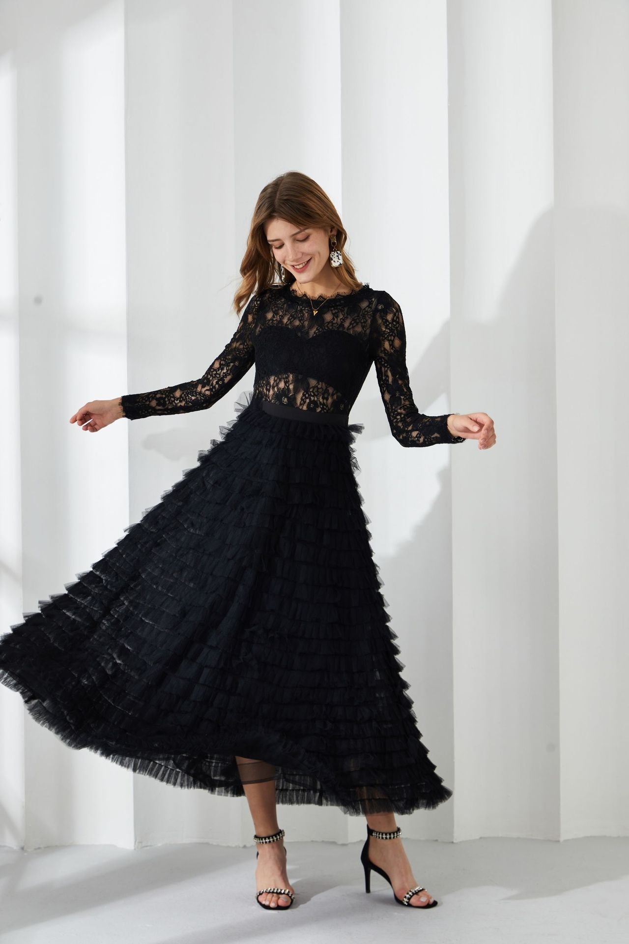 Jayleen Hollow Lace A-line Maxi Dress-Black