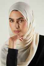 حجاب مودال فاخر من حليب اللوز