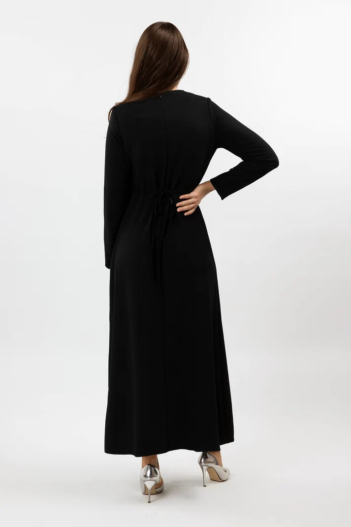 Sara Brooch Waist Tie Maxi Dress-Black