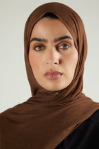 حجاب مودال فاخر بلون الكستناء