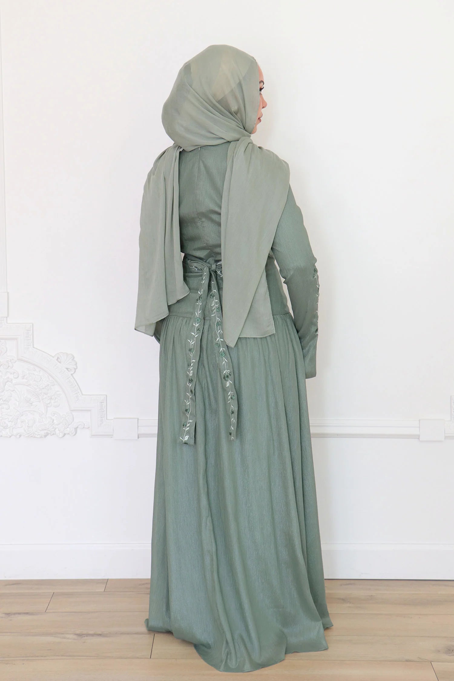 Ayla Floral Vine Embroidered Maxi-Green