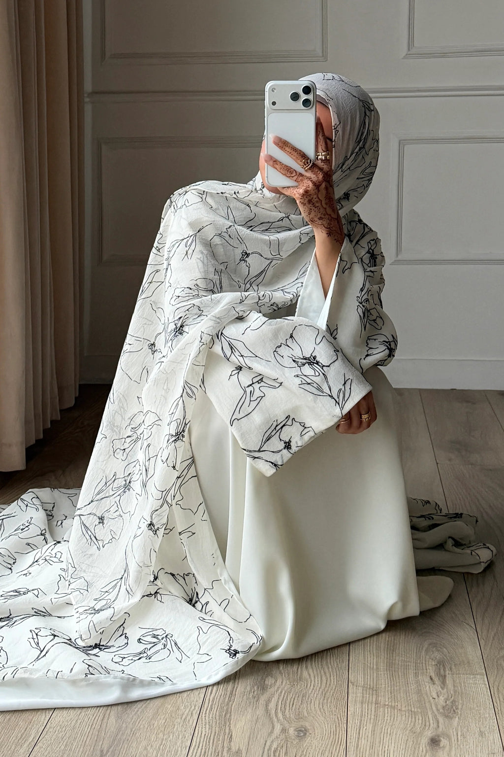 Line Art Floral Print Open Abaya & Matching Hijab Two-Piece Set