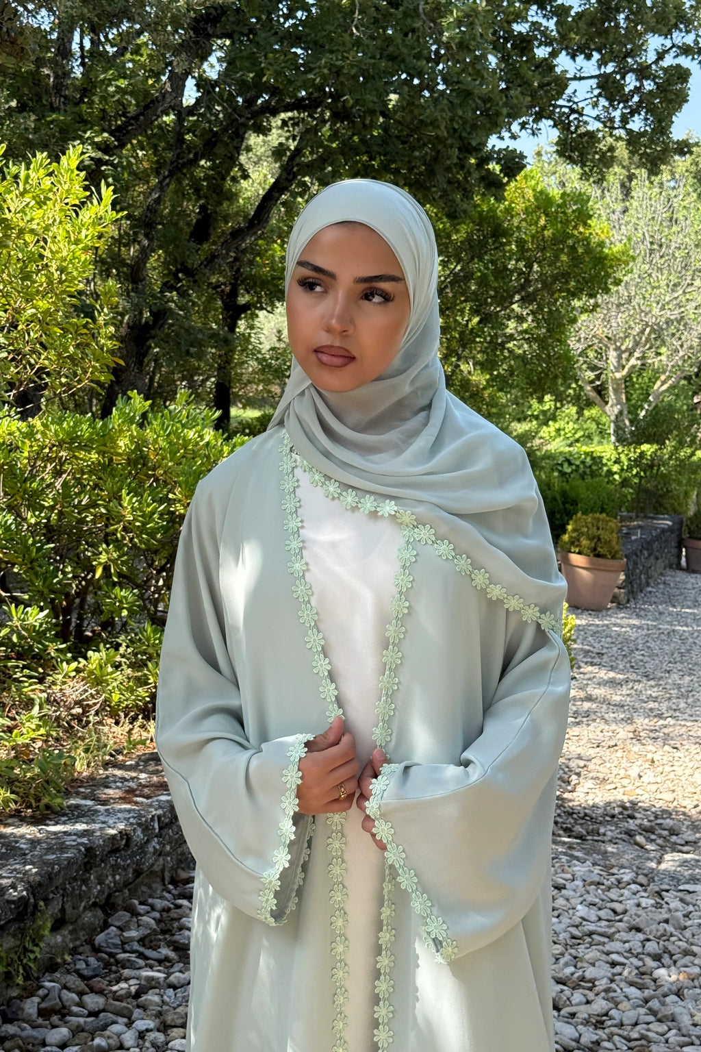 Floral Lace Trim Open Abaya & Matching Hijab Two-Piece Set-Green