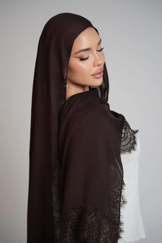Luxury Contrast Lace-Trimmed Chiffon Hijab-Brown