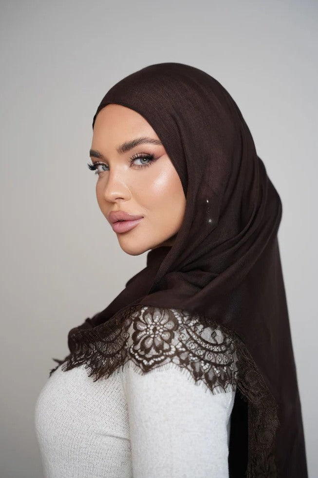 Luxury Contrast Lace-Trimmed Chiffon Hijab-Brown