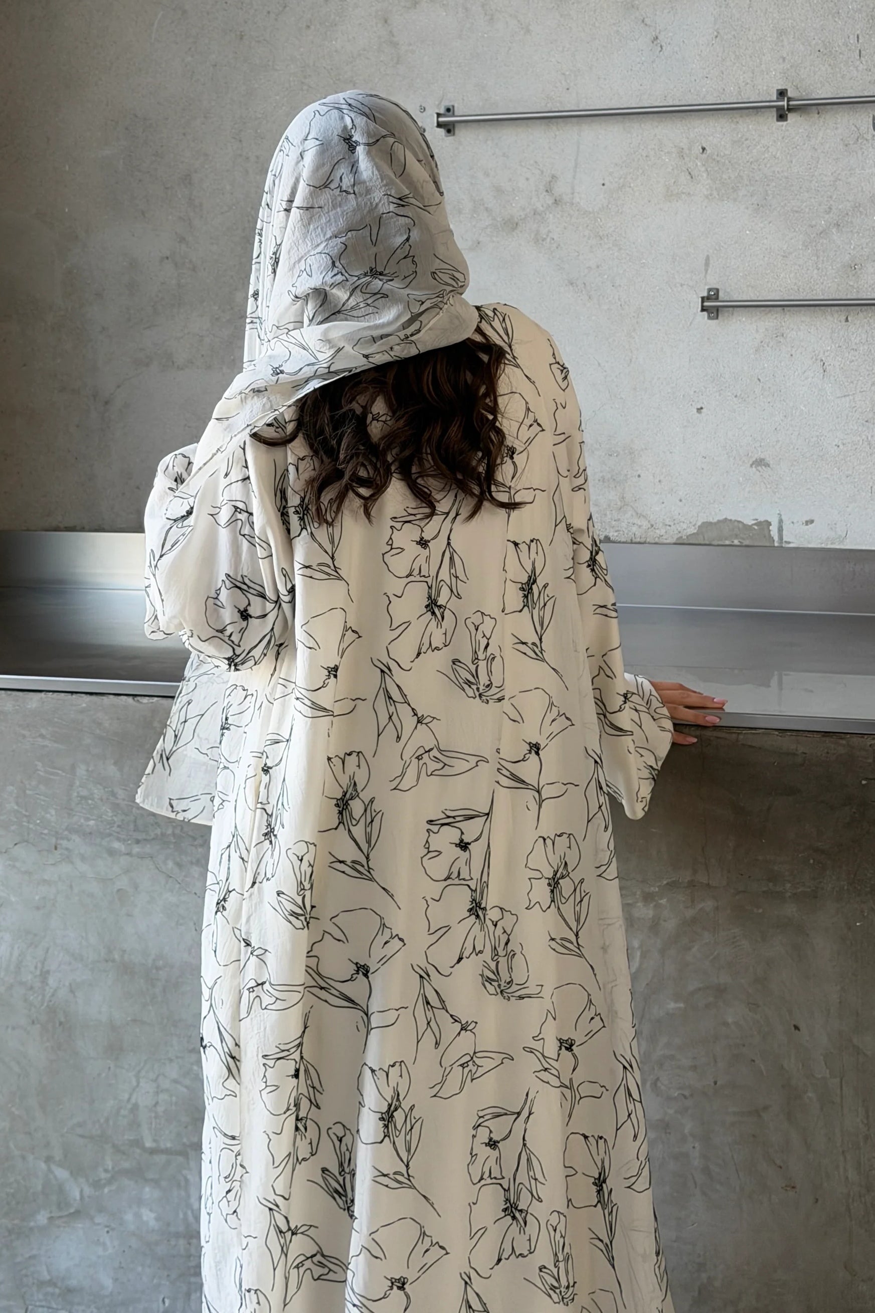 Line Art Floral Print Open Abaya & Matching Hijab Two-Piece Set