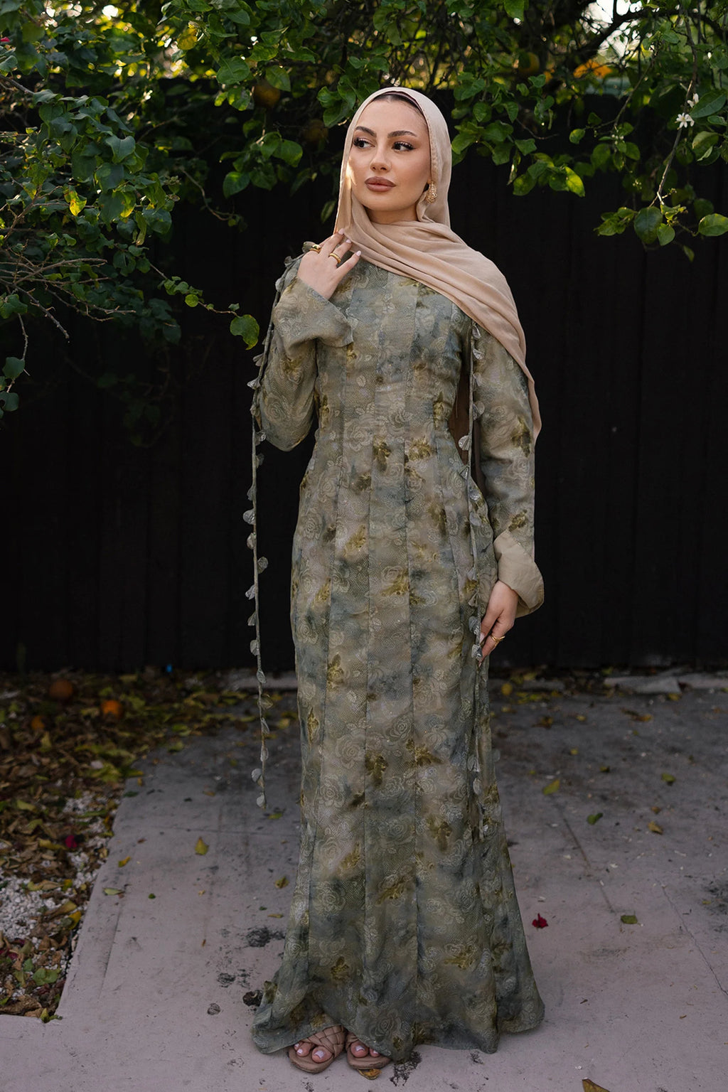 Zahra Checkered-Texture Botanical Maxi-Green