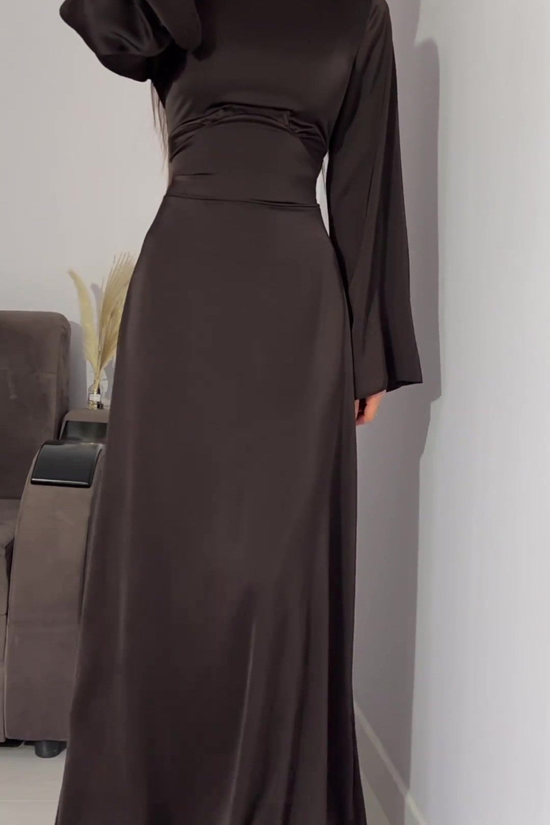 Solid Color Cinched Tie-Waist Slimming Long Sleeve Maxi Dress-Brown