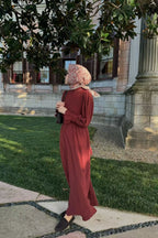 Elegant Slim-Fit Cinched Waist Maxi Abaya Dress-Red