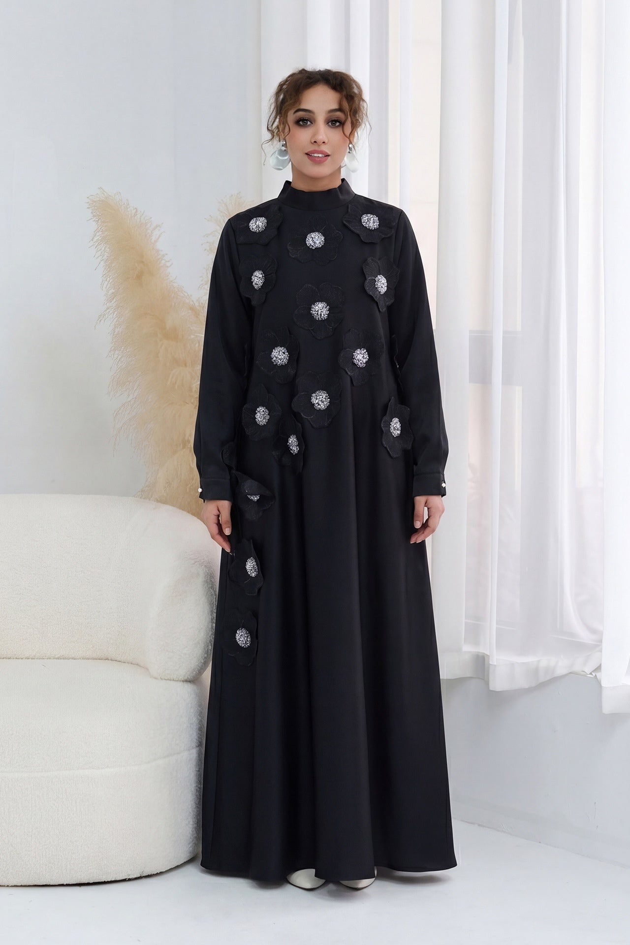 Lily Floral Applique Maxi Dress-Black