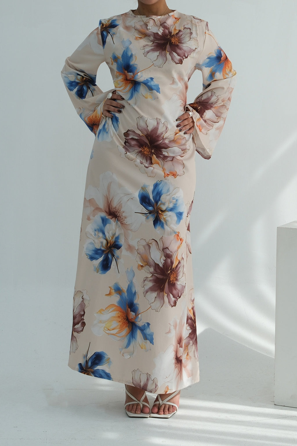 Large Floral Print Bell Sleeve Maxi Dress-White