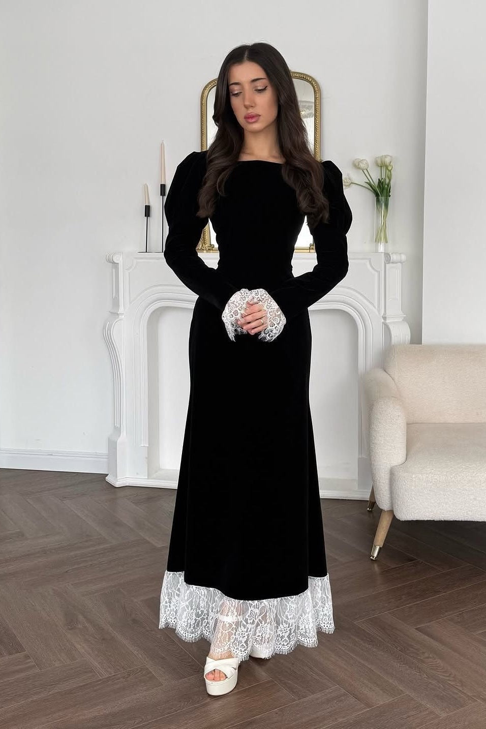Slim-Fit Lace Patchwork High-End Designer Maxi Dress-Black