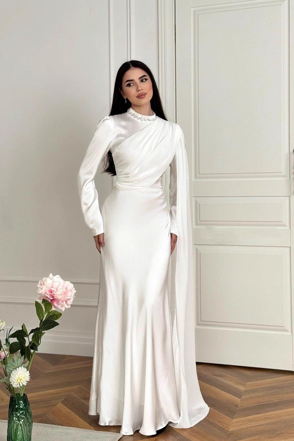 Slim-Fit Long Sleeve Luxury Evening Maxi Dress-White