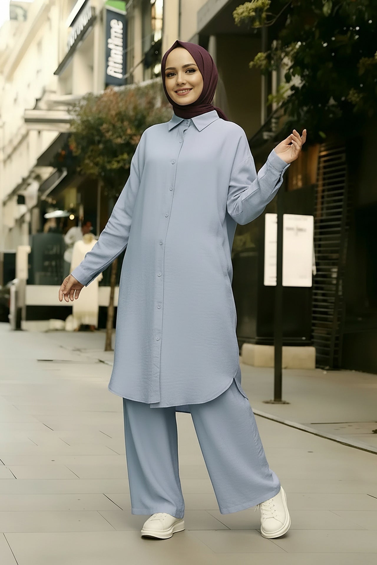 طقم من قطعتين: تونيك عصري ومريح وبنطلون بأرجل واسعة - أزرق