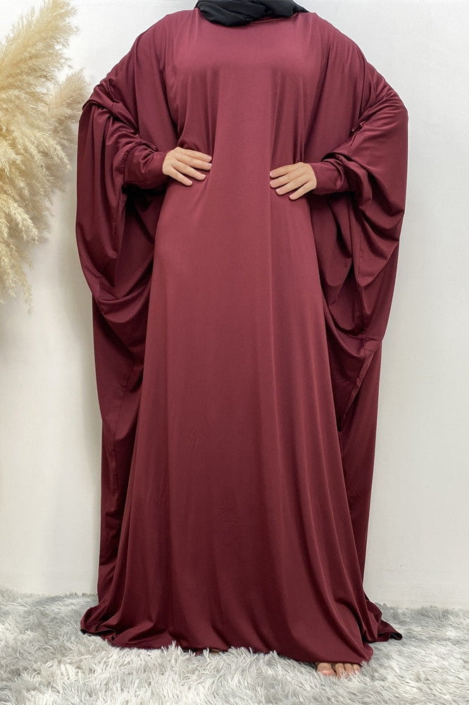 عباية حمراء سادة فضفاضة واسعة