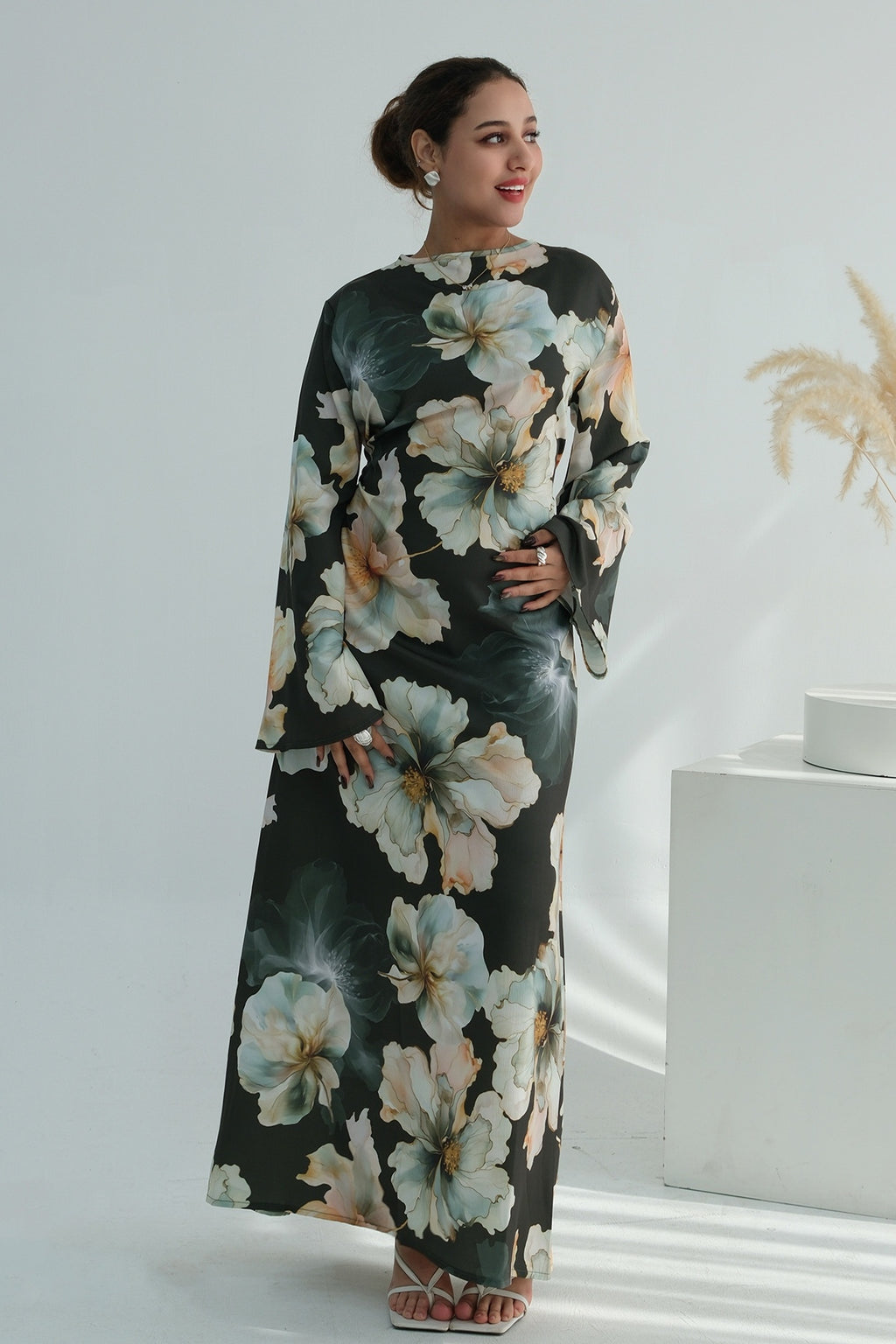 Large Floral Print Bell Sleeve Maxi Dress-Green