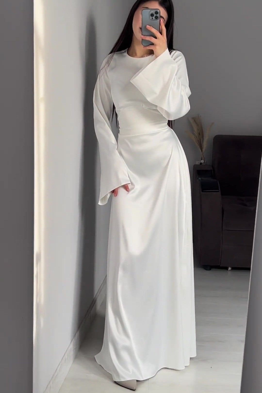 Solid Color Cinched Tie-Waist Slimming Long Sleeve Maxi Dress-White