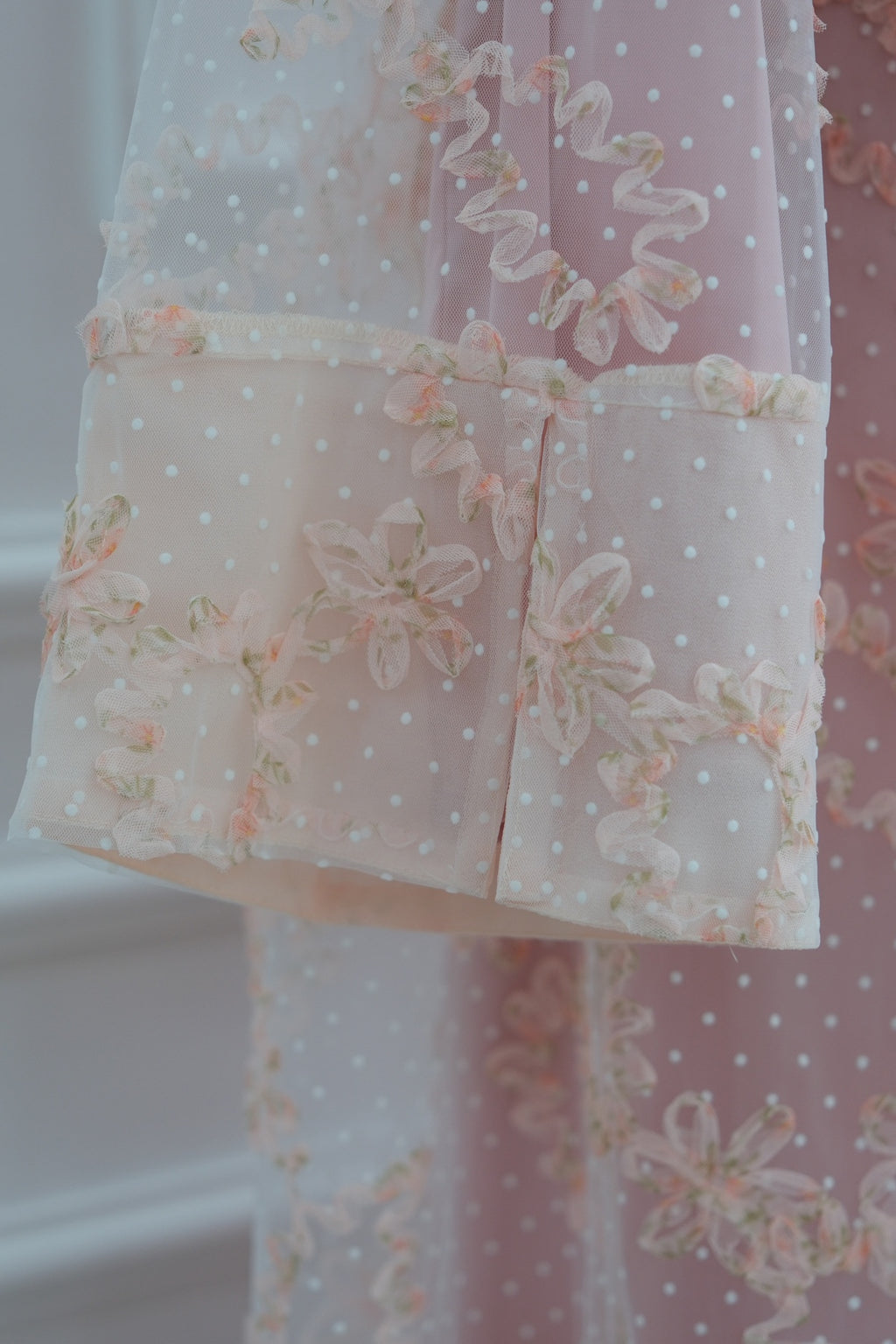 Floral Bloom Sheer Mesh Open Abaya-Pink