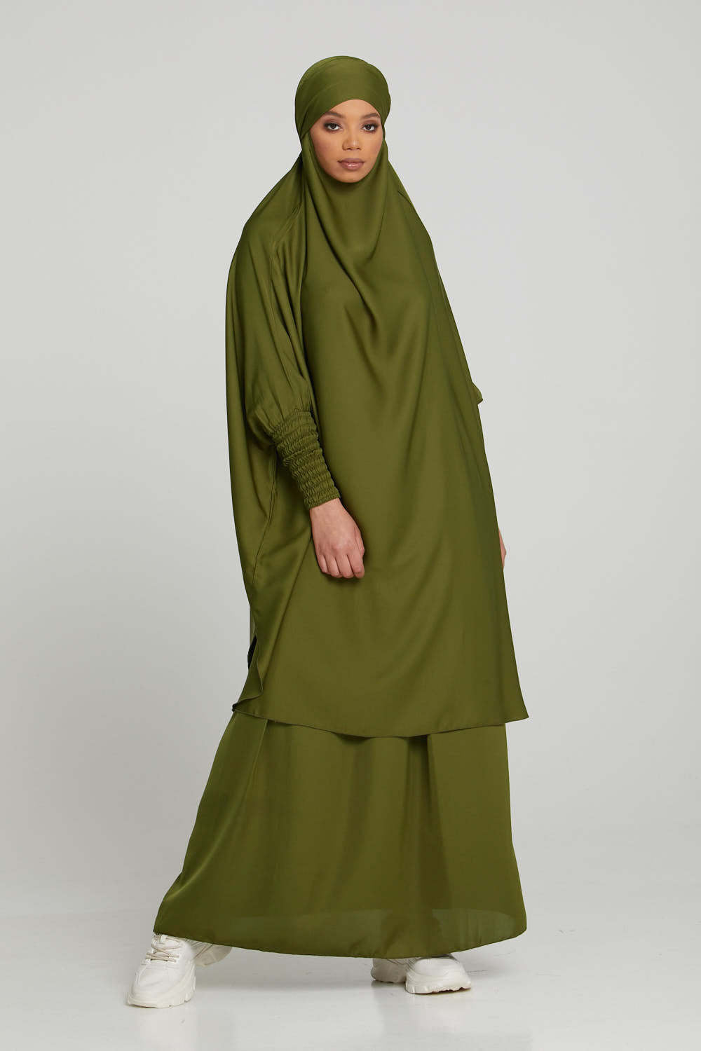 Sophisticated Integrated Hooded Abaya Set-Green