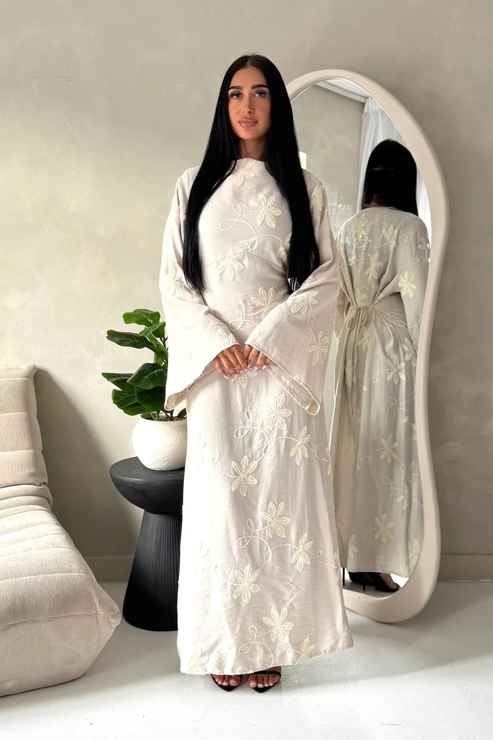 Yasmin Embroidered Silk-Linen Gown