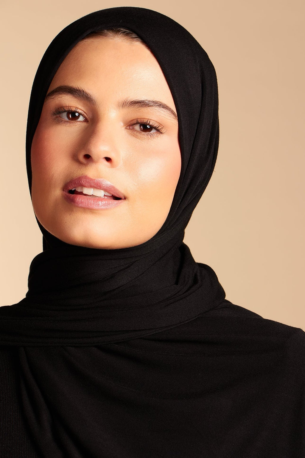 حجاب جيرسي فاخر أسود