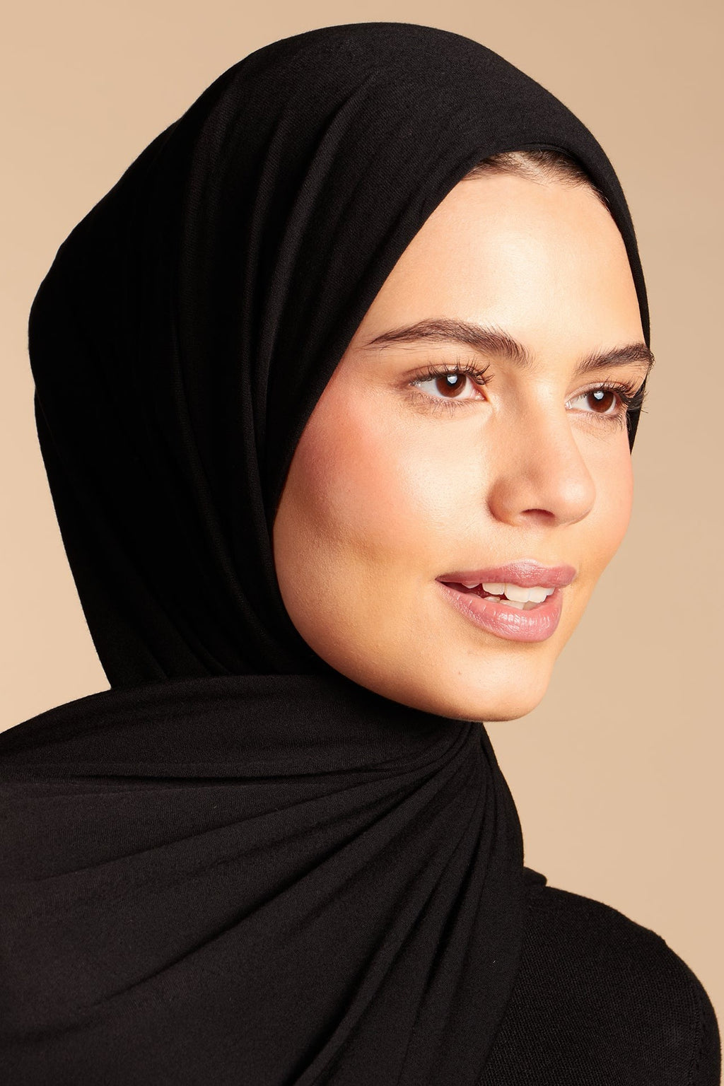 حجاب جيرسي فاخر أسود