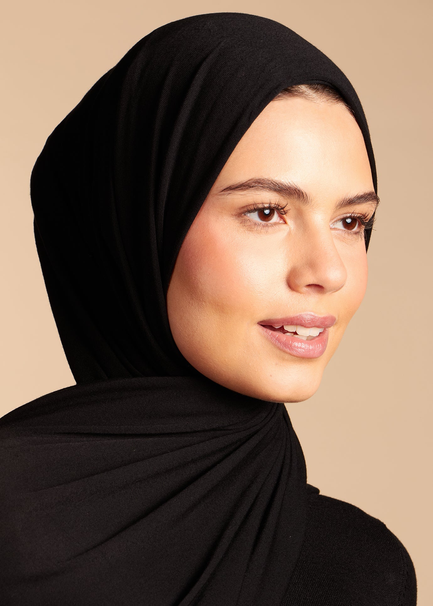 حجاب جيرسي فاخر أسود