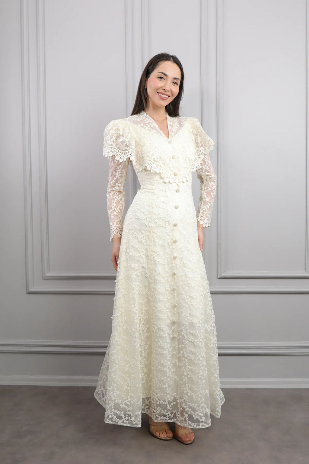Mara Scallop Lace Puff Sleeve Maxi-White