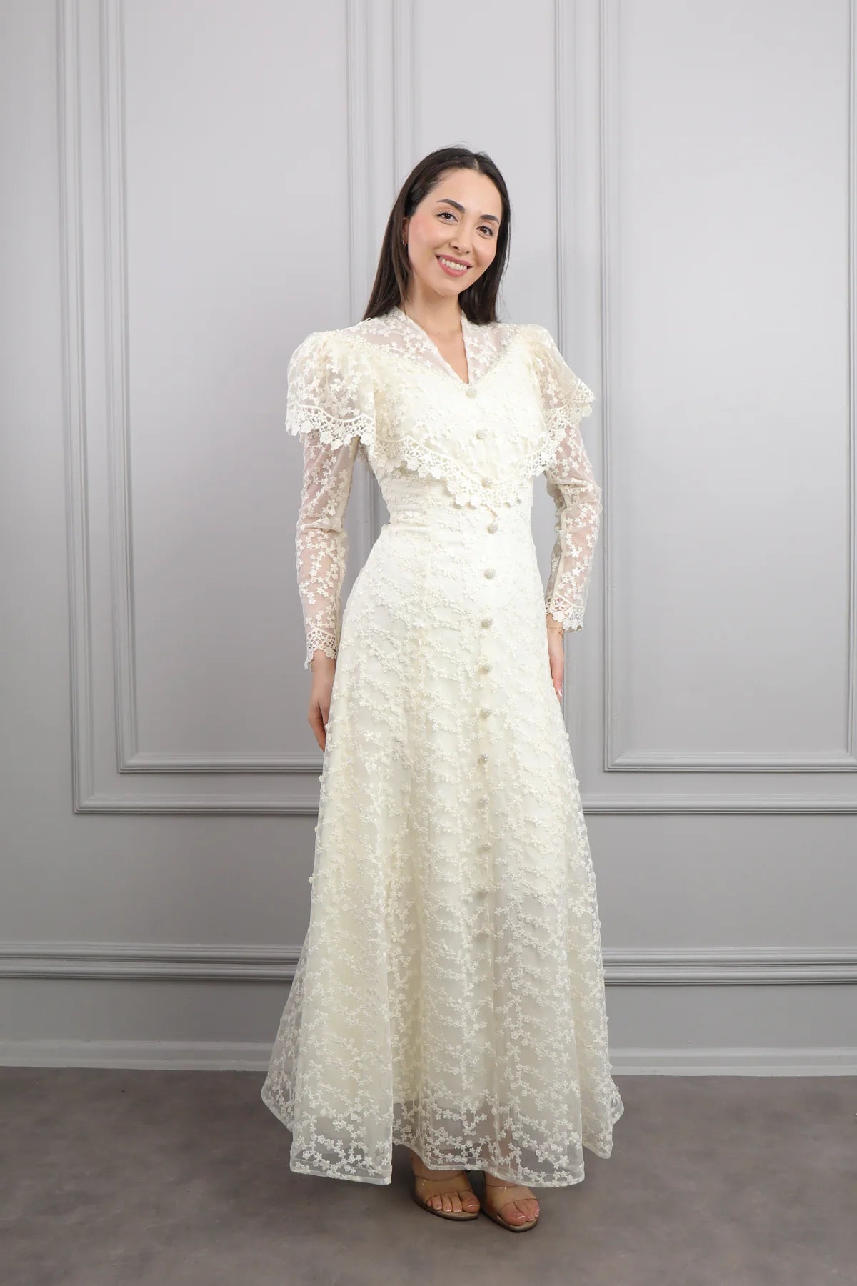 Mara Scallop Lace Puff Sleeve Maxi-White