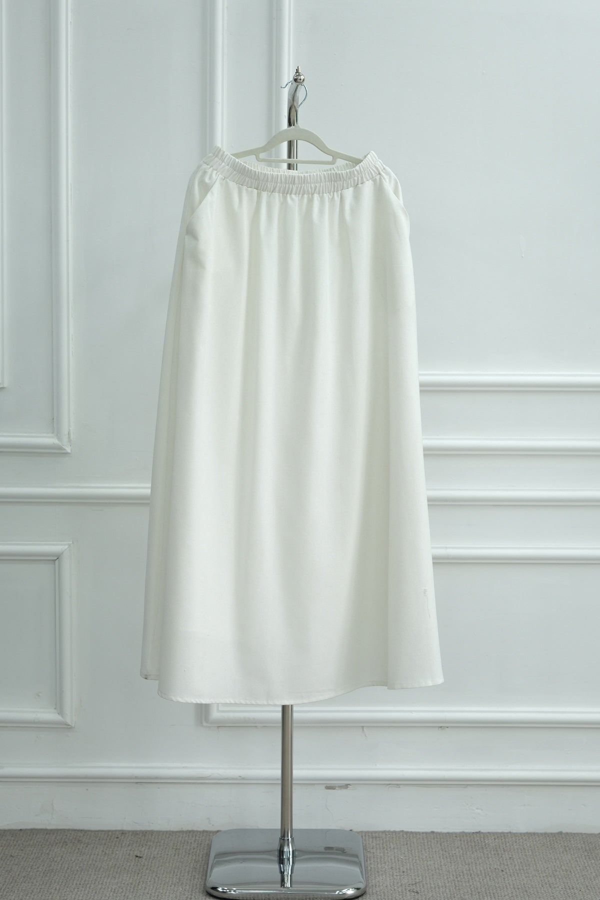 Irene Elastic Waist Casual Maxi Skirt-White