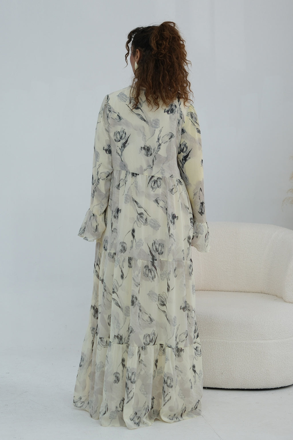 Elowen Floral Tiered Open Abaya-Apricot