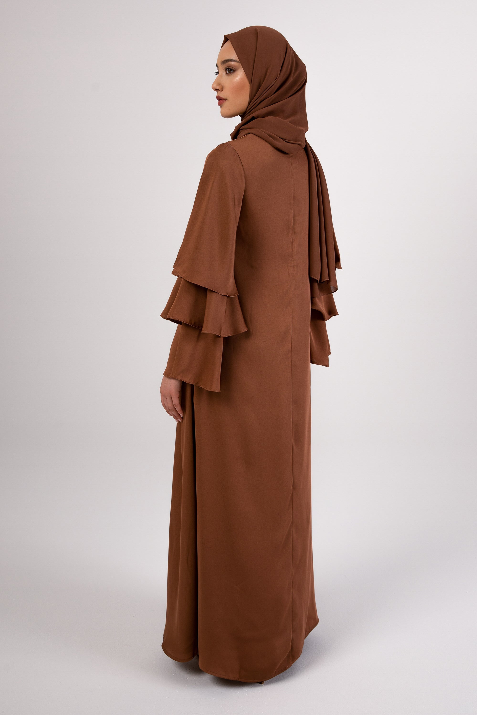 فستان سيليا ماكسي بأكمام مكشكشة - لون المشروم