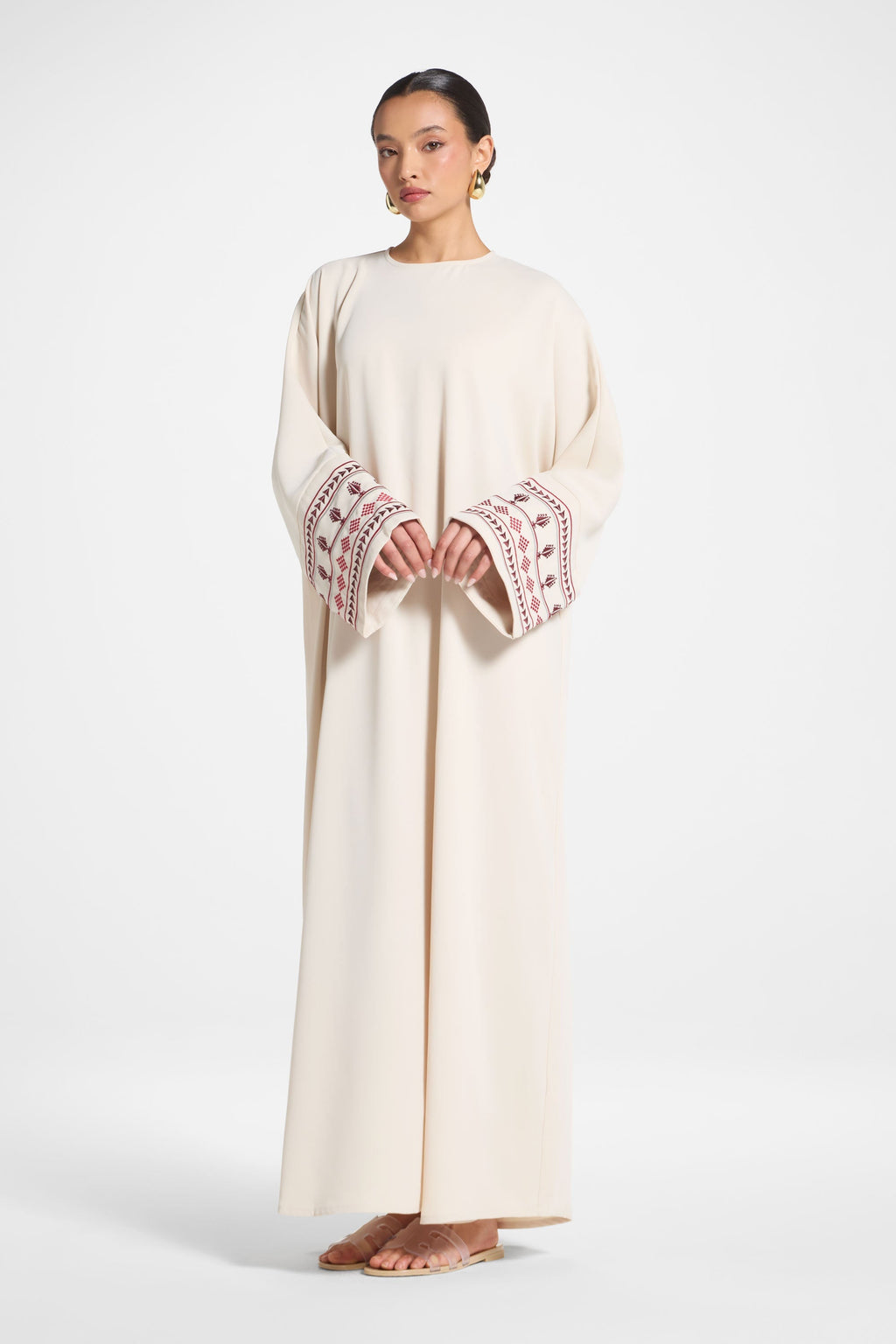 عباية مطرزة - بيج